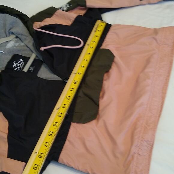 Hollister color block windbreaker size XS - Picture 5 of 7